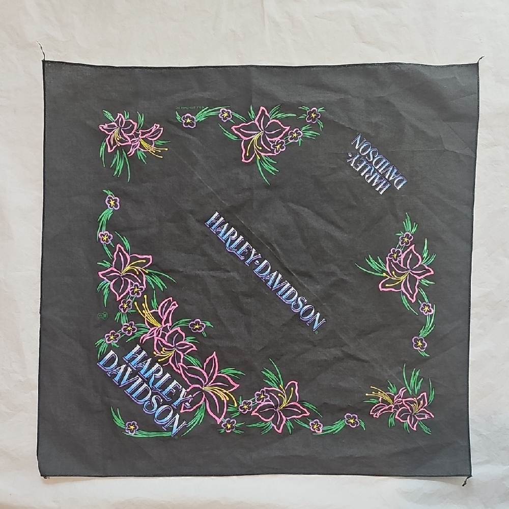 Harley-Davidson Gray Bandana with Multicolor Floral Theme Used